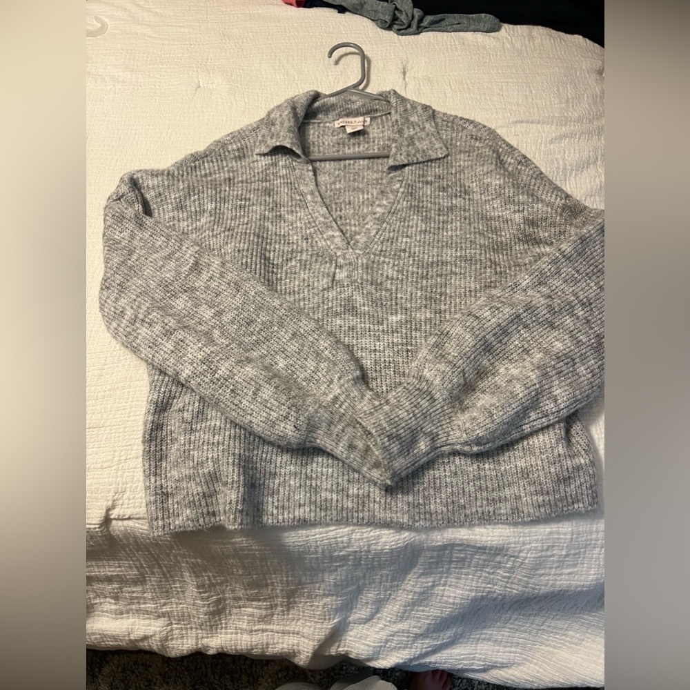 Sweater crop top size large. NWOT